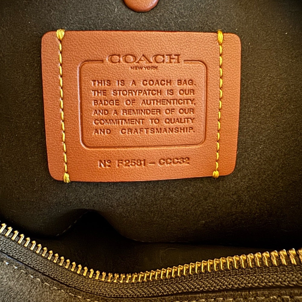 Coach Empire 28 Olive Green Suede - Picture 11 of 15